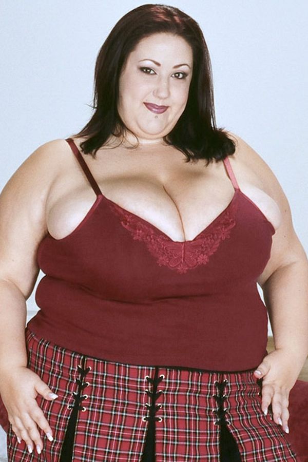 Monique - BBW model Monique - BBW model