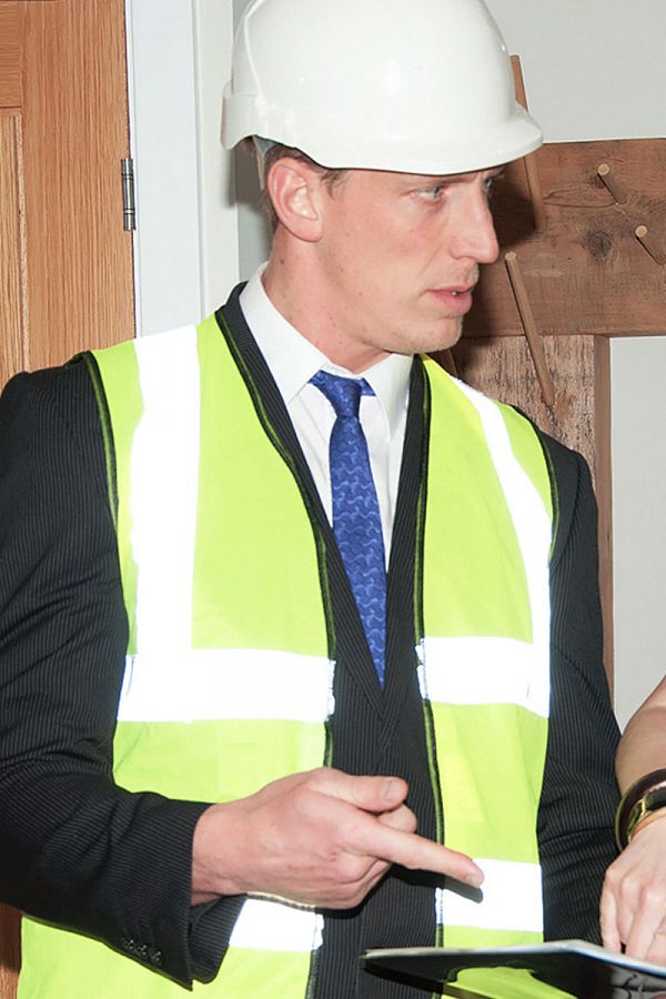 Luke Hardy - MILF model