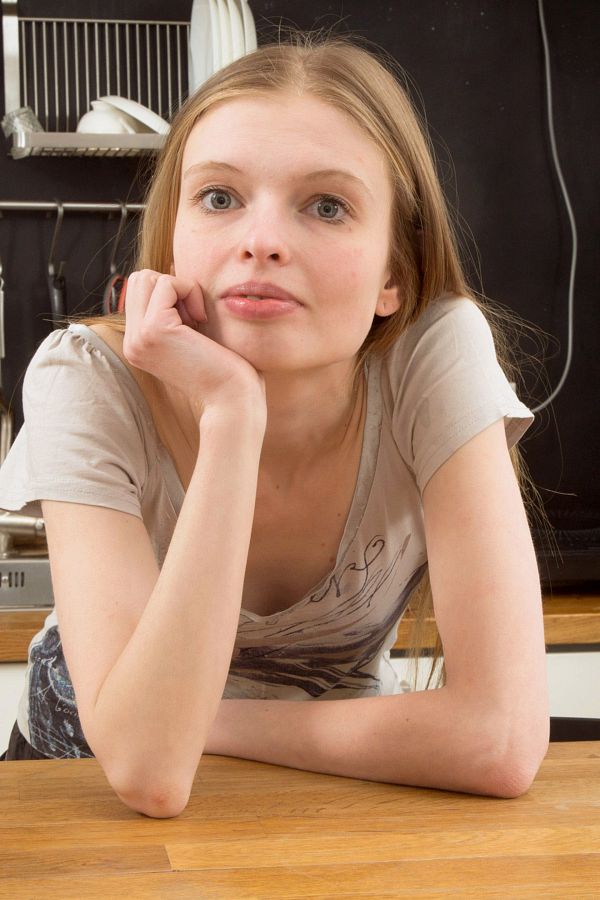 Alexa - Hairy Pussy model Alexa - Hairy Pussy model