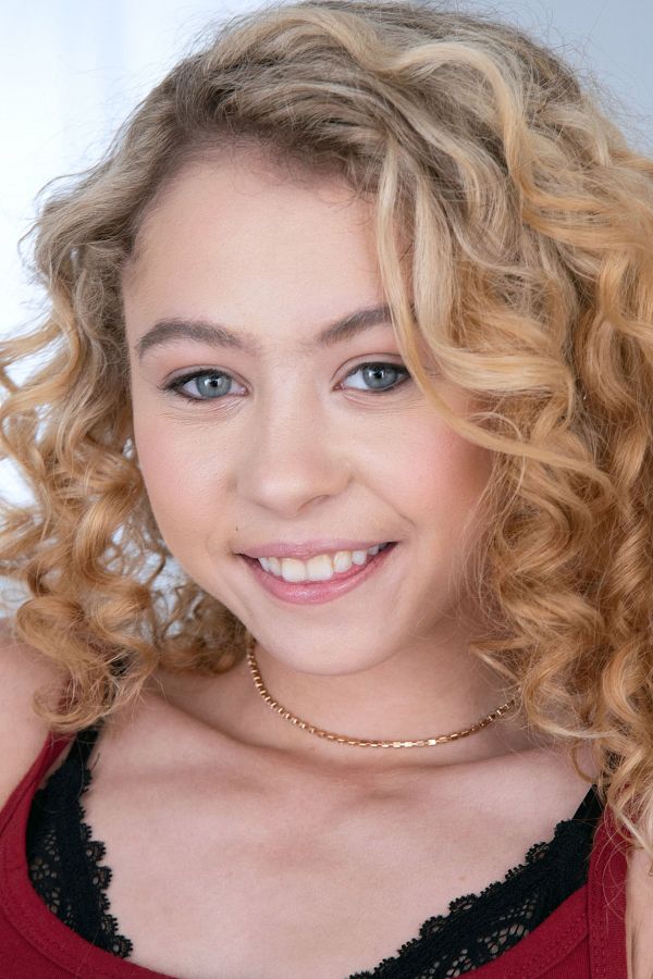 Allie Addison - Amateur model Allie Addison - Amateur model