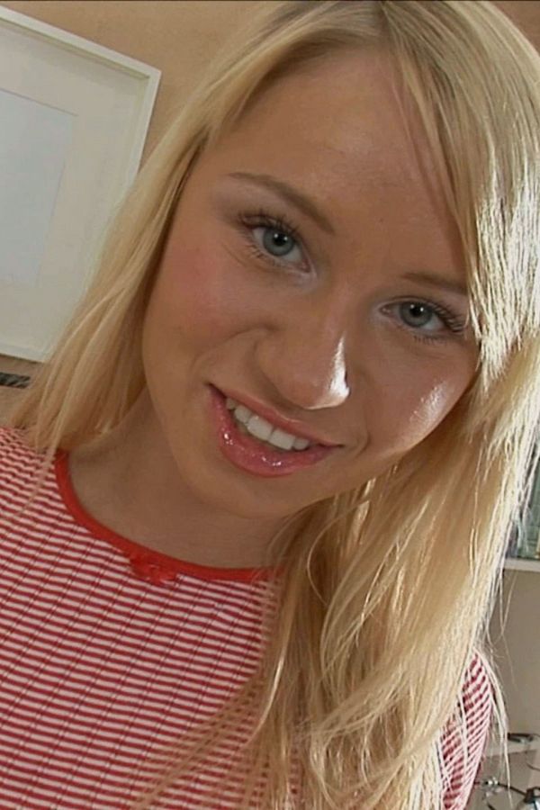 Mia - Teen model Mia - Teen model