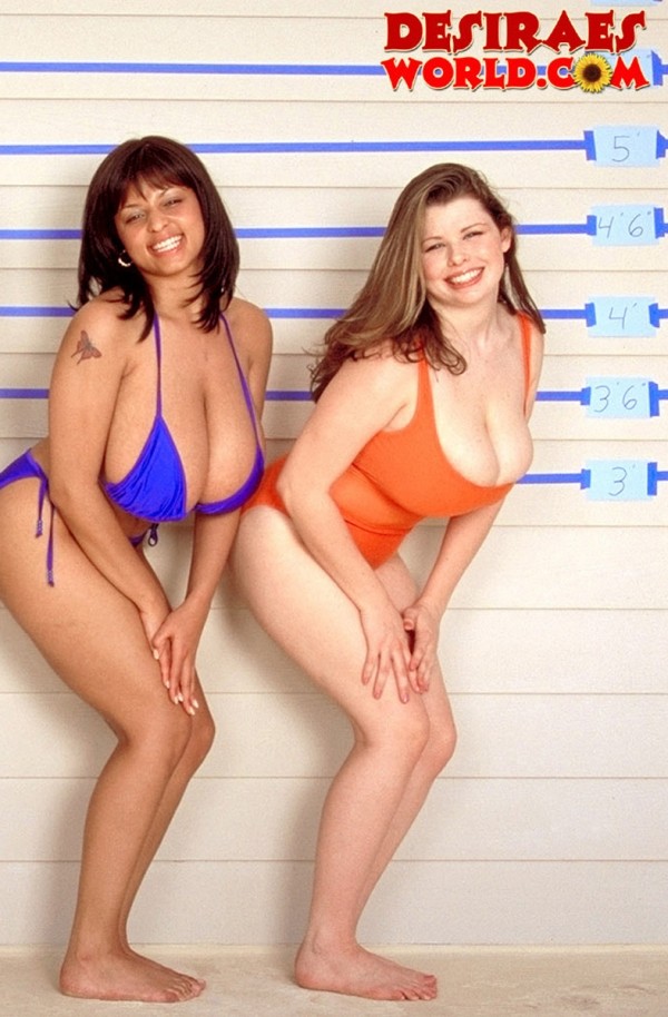 Desirae - Girl Girl Big Tits photos