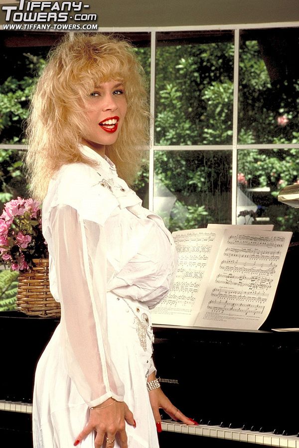 Tiffany Towers - Solo Big Tits photos Tiffany Towers - Solo Big Tits photos