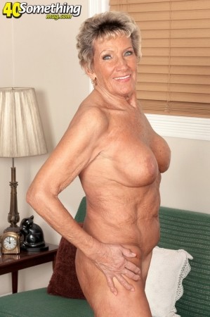 Sandra Ann - Solo Granny photos