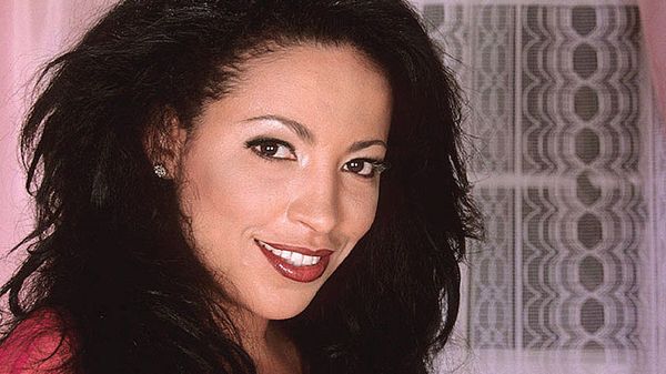 Angelique - Solo Big Tits video