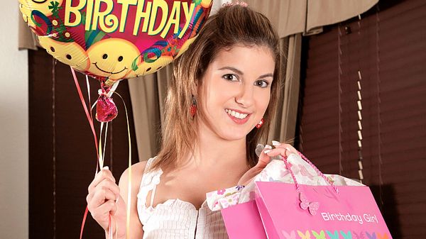 Katie King, Juan Largo - XXX Teen video