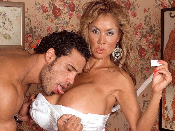 Minka, Carlos Rios - XXX Big Tits video