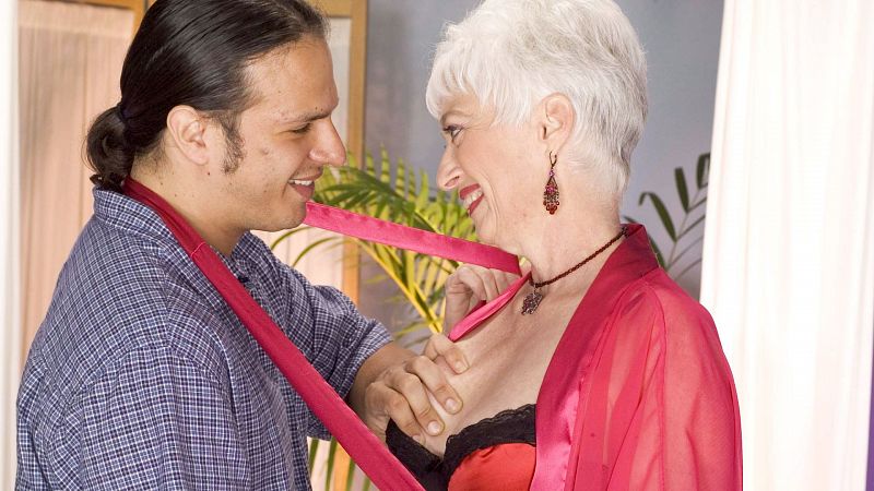 Suzy, Anthony Rosano - XXX MILF video