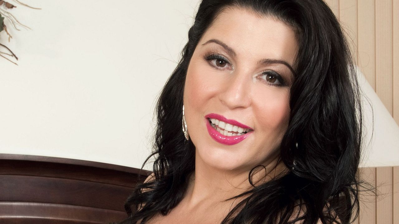 Natalie Fiore - Solo Big Tits video