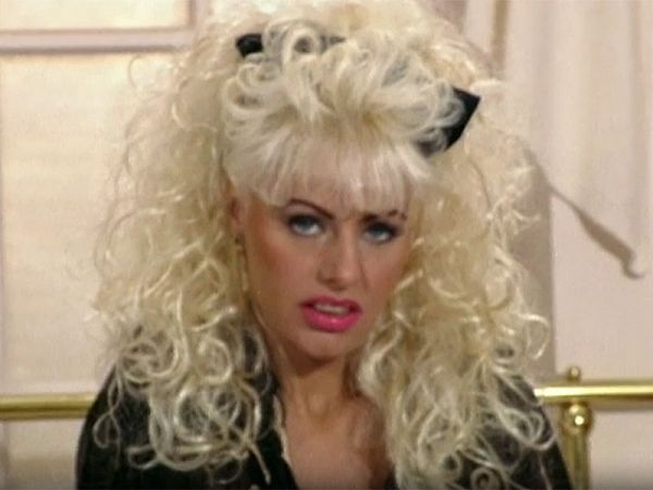 Toppsy Curvey - Solo Classic video Toppsy Curvey - Solo Classic video