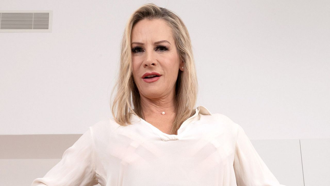 Victoria Nova - Solo MILF video Victoria Nova - Solo MILF video