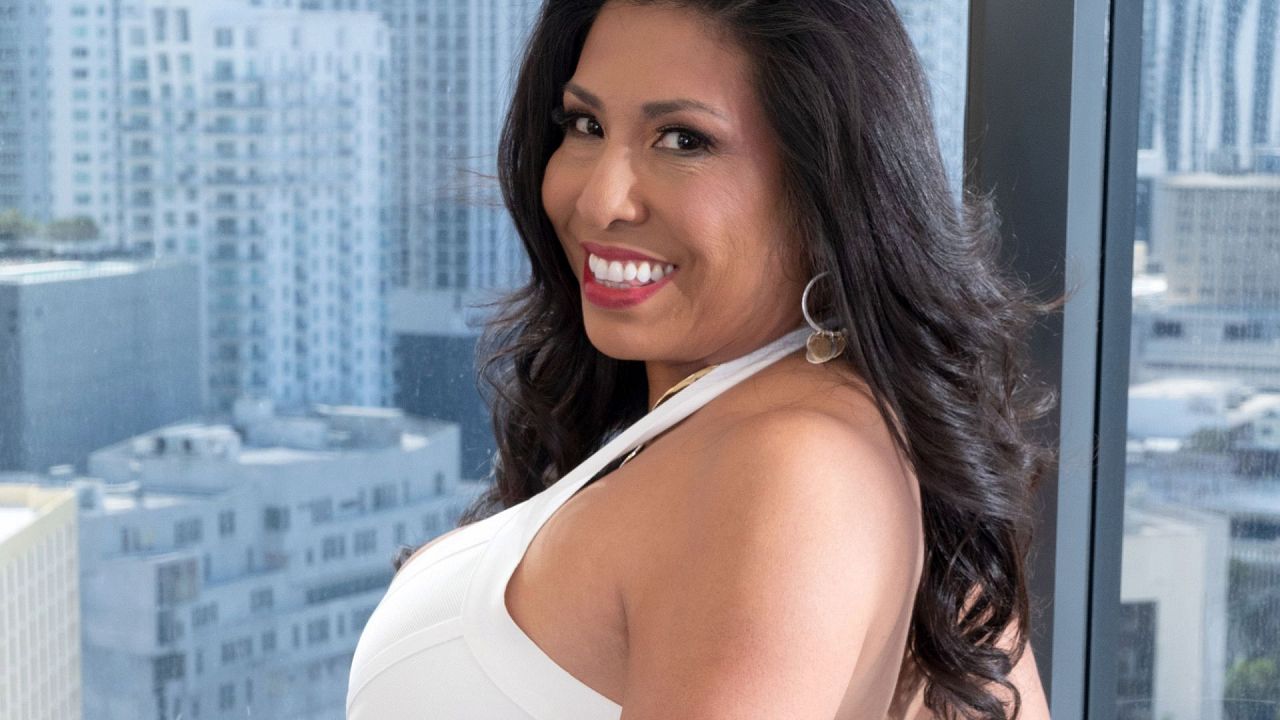 Nikki Brava - Solo Latina MILF video Nikki Brava - Solo Latina MILF video