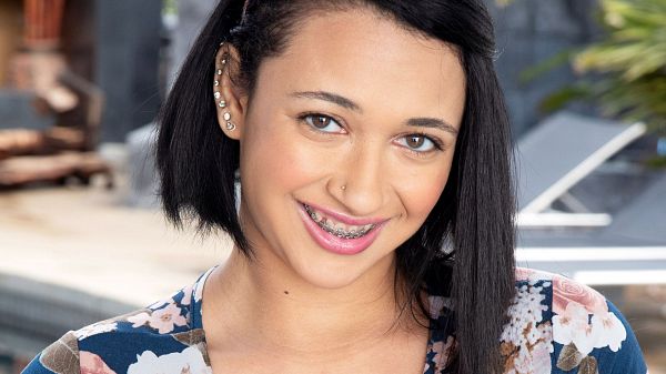 Emori Pleezer - Solo Latina video Emori Pleezer - Solo Latina video